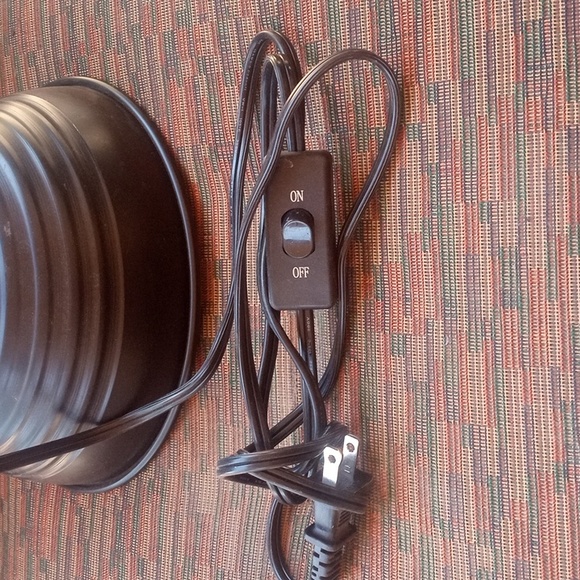 THRIVE Set of 4 Outdoor Heat Lamps for Bulbs and Emitters. - Picture 5 of 7